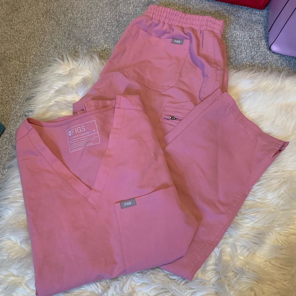 Chalk pink Figs scrubs